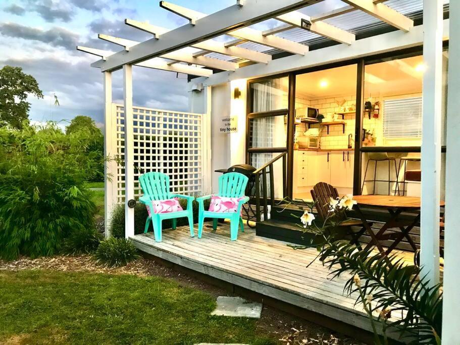 Rustling Oaks Nz Tropical Tiny House Vila Tamahere Exterior foto